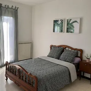  Appartement De Maison Entierement Renove Avec Garage